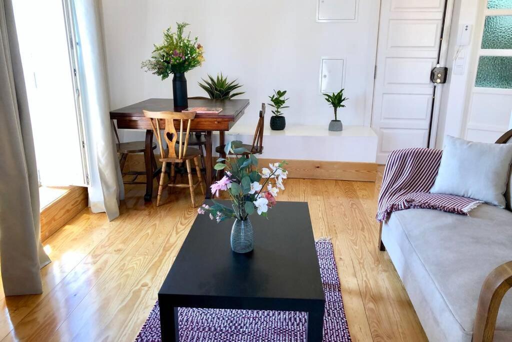 32 Top - Center Of Lisbon Duplex Apartment, Barrio Alto ภายนอก รูปภาพ