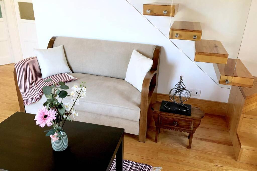 32 Top - Center Of Lisbon Duplex Apartment, Barrio Alto ภายนอก รูปภาพ