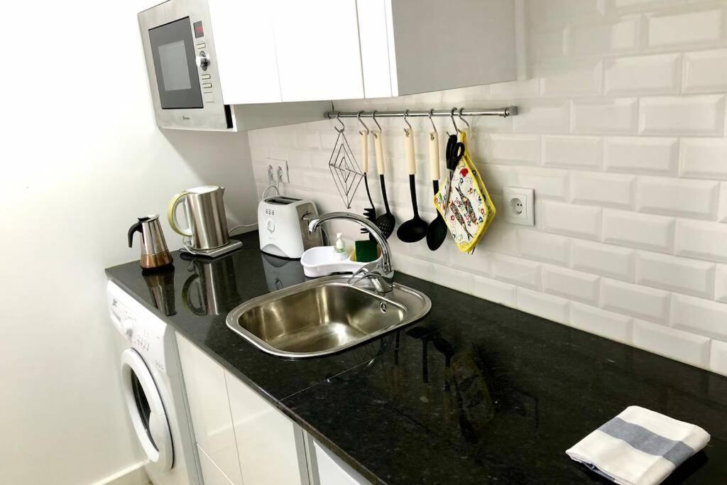 32 Top - Center Of Lisbon Duplex Apartment, Barrio Alto ภายนอก รูปภาพ