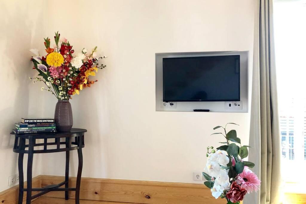 32 Top - Center Of Lisbon Duplex Apartment, Barrio Alto ภายนอก รูปภาพ